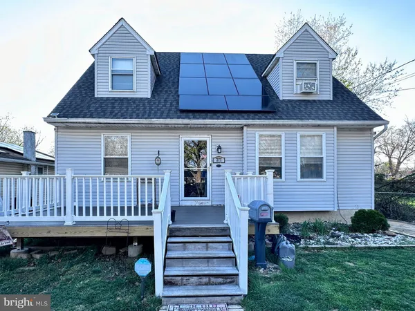 $325,000 | 212 North Vine Street, Clayton, NJ 08312
