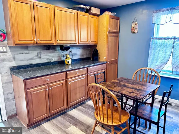 $325,000 | 212 North Vine Street, Clayton, NJ 08312