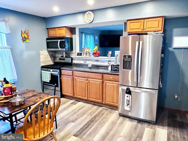 $325,000 | 212 North Vine Street, Clayton, NJ 08312