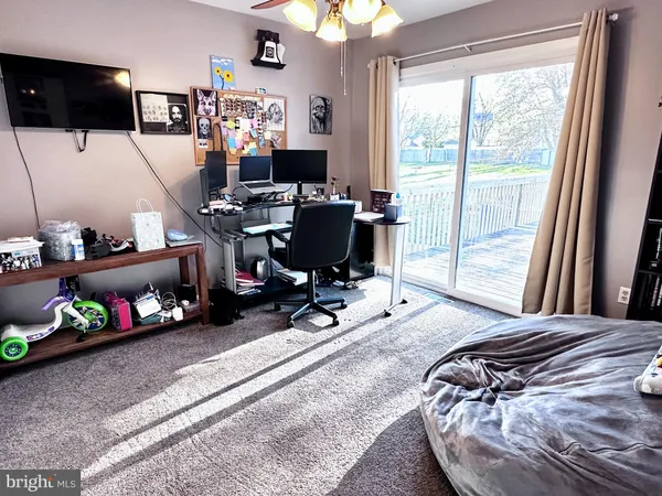 $325,000 | 212 North Vine Street, Clayton, NJ 08312