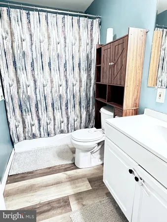 $325,000 | 212 North Vine Street, Clayton, NJ 08312