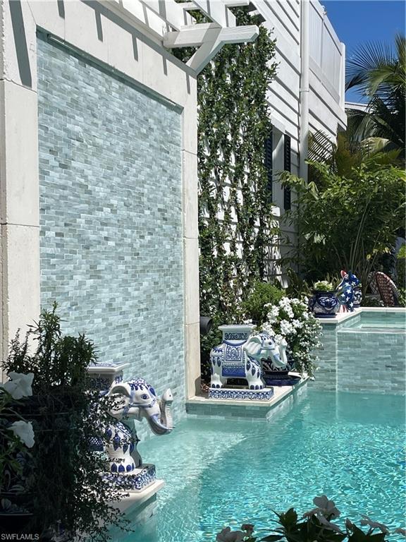 909 10th Avenue South Naples, FL 34102 - Photo 29 of 36