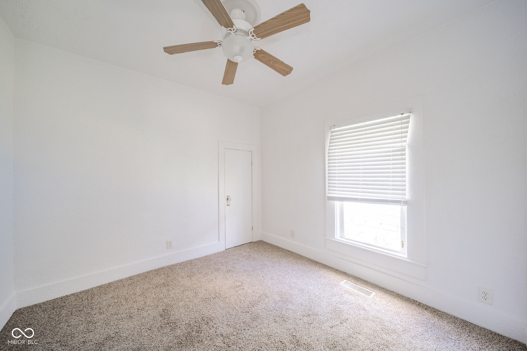 1433 West 5th Street Anderson, IN 46016 - Photo 12 of 26