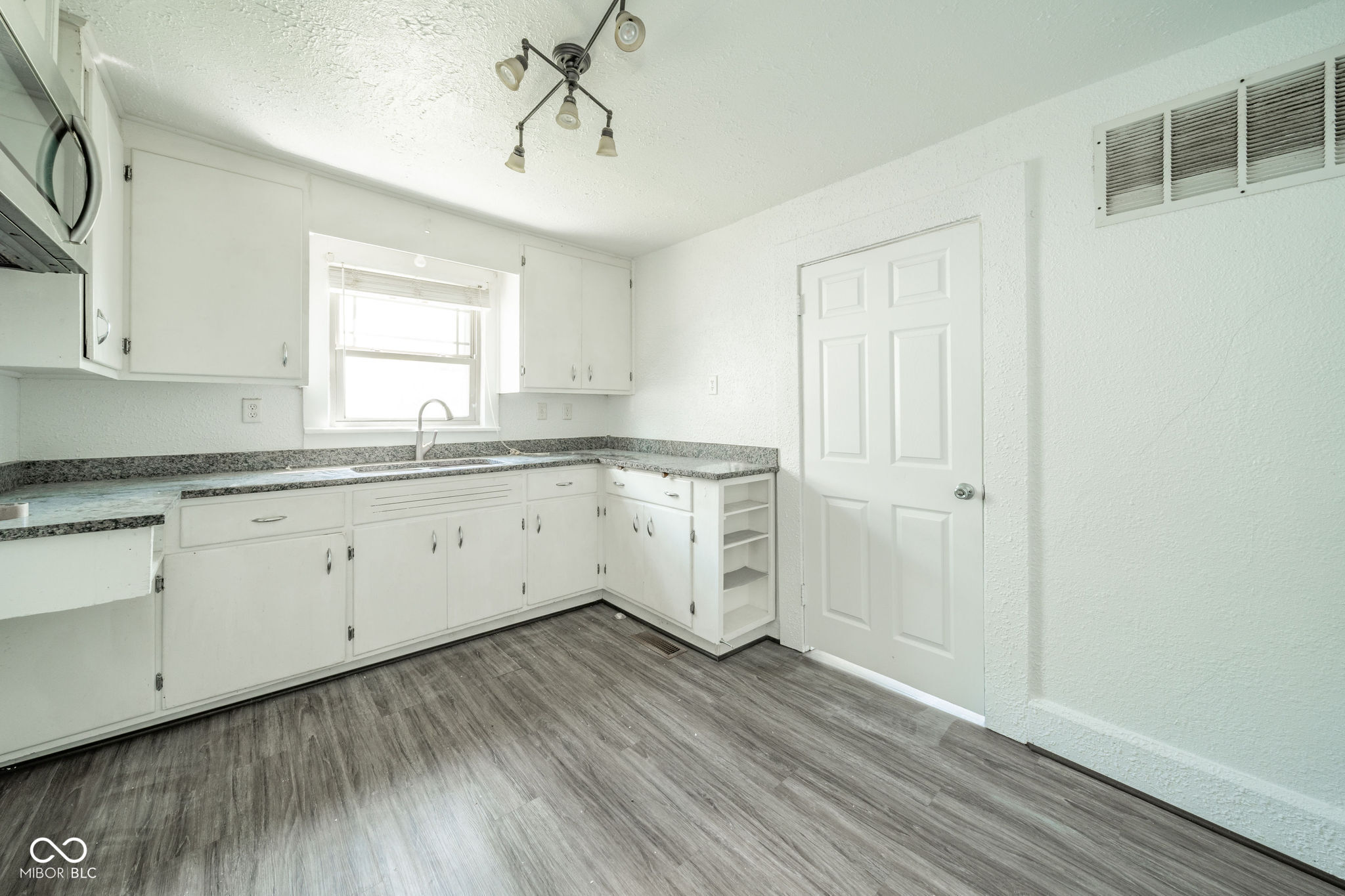 1433 West 5th Street Anderson, IN 46016 - Photo 20 of 26