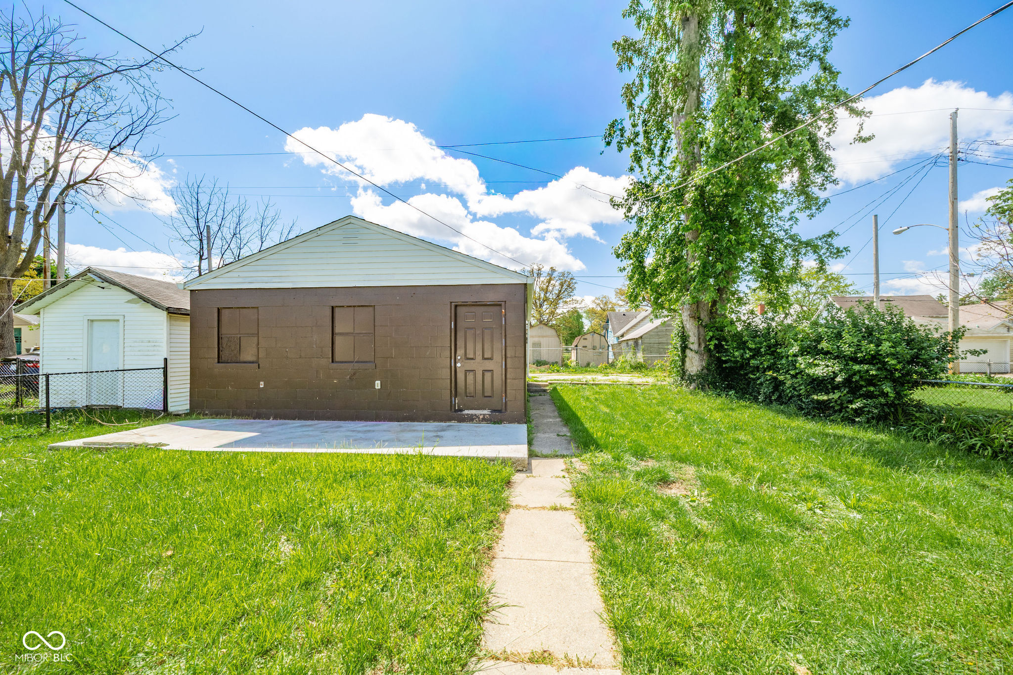 1433 West 5th Street Anderson, IN 46016 - Photo 4 of 26
