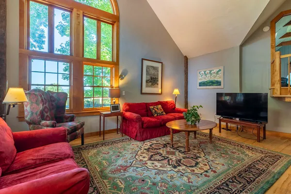 $1,250,000 | 732 Under The Mountain Road, Londonderry, VT 05155