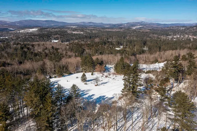 $1,350,000 | 732 Under The Mountain Road, Londonderry, VT 05155