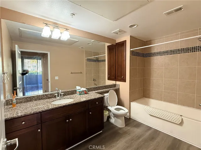 wooden floor in a room