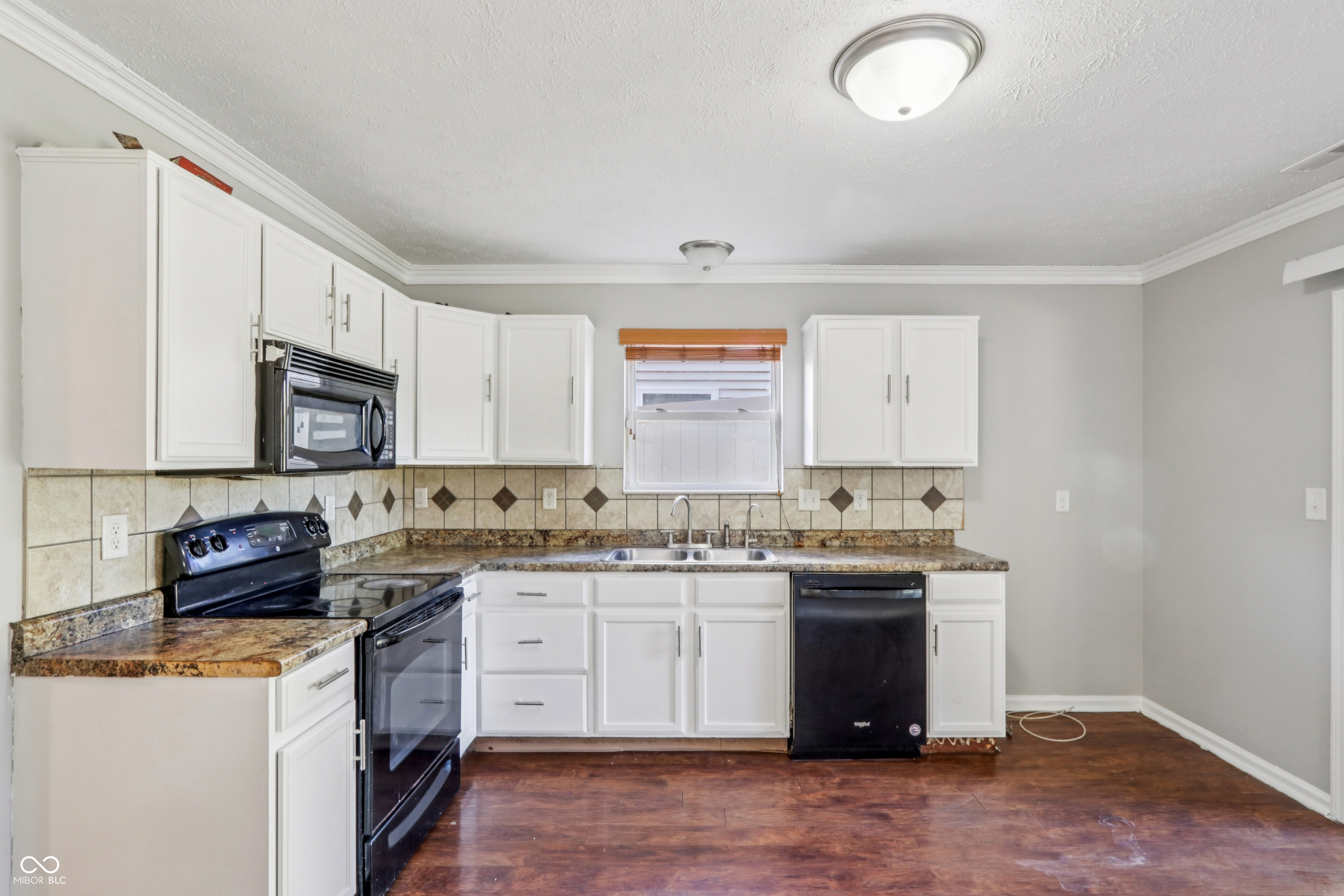 5729 Decatur Ridge Drive Indianapolis, IN 46221 - Photo 11 of 40 Gallery Image 11