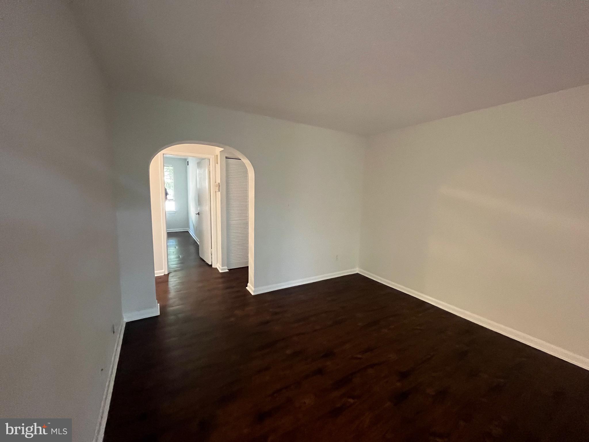 2216 Castle Rock Square, Unit 11C Reston, VA 20191 - Photo 9 of 20 Family room