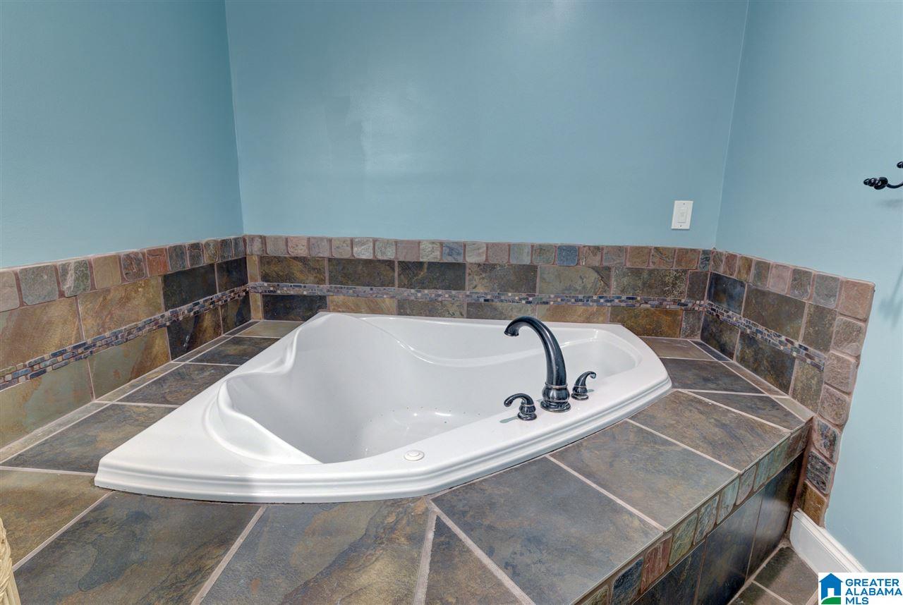 3828 Rock Ridge Road Birmingham, AL 35210 - Photo 14 of 28