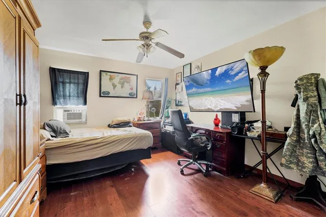 $620,000 | 1819 Mova Street, Sarasota, FL 34231