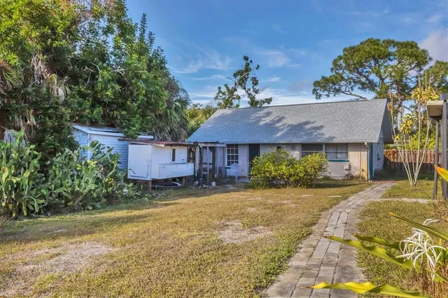 $620,000 | 1819 Mova Street, Sarasota, FL 34231