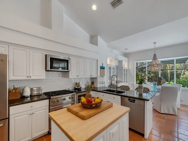 $1,495,000 | 250 Ocean Beach Trail, Vero Beach, FL 32963