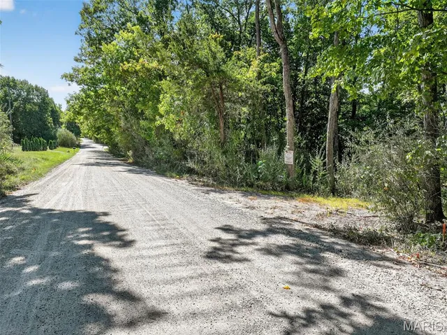 $69,900 | 29129 Pinnacle Lake Road, New Florence, MO 63363