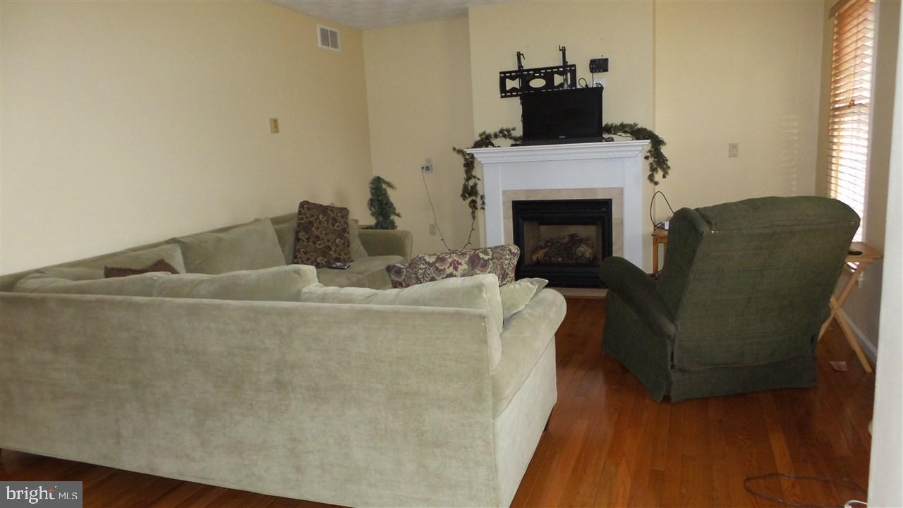803 Chester Road Enola, PA 17025 - Photo 3 of 25 Gallery Image 3