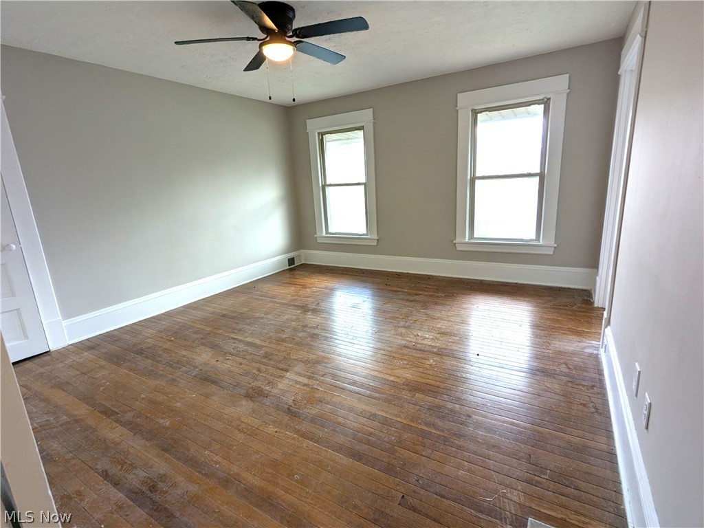 1462 Felton Road Cleveland, OH 44121 - Photo 6 of 21