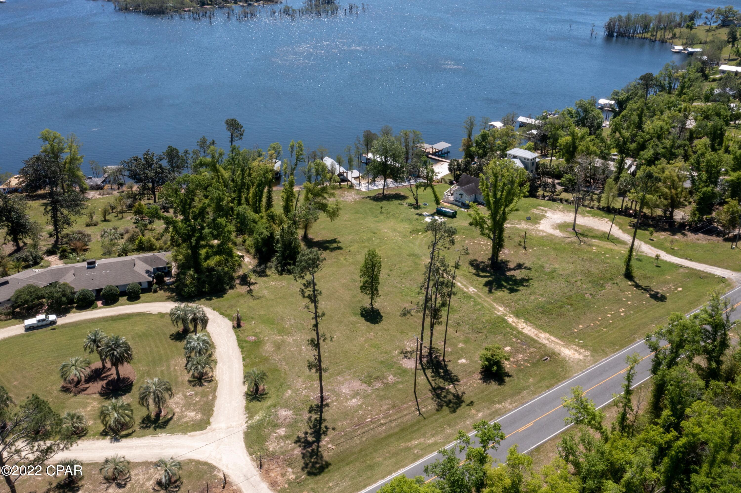 538 Lakepoint Road Alford, FL 32420 - Photo 20 of 23 Gallery Image 20