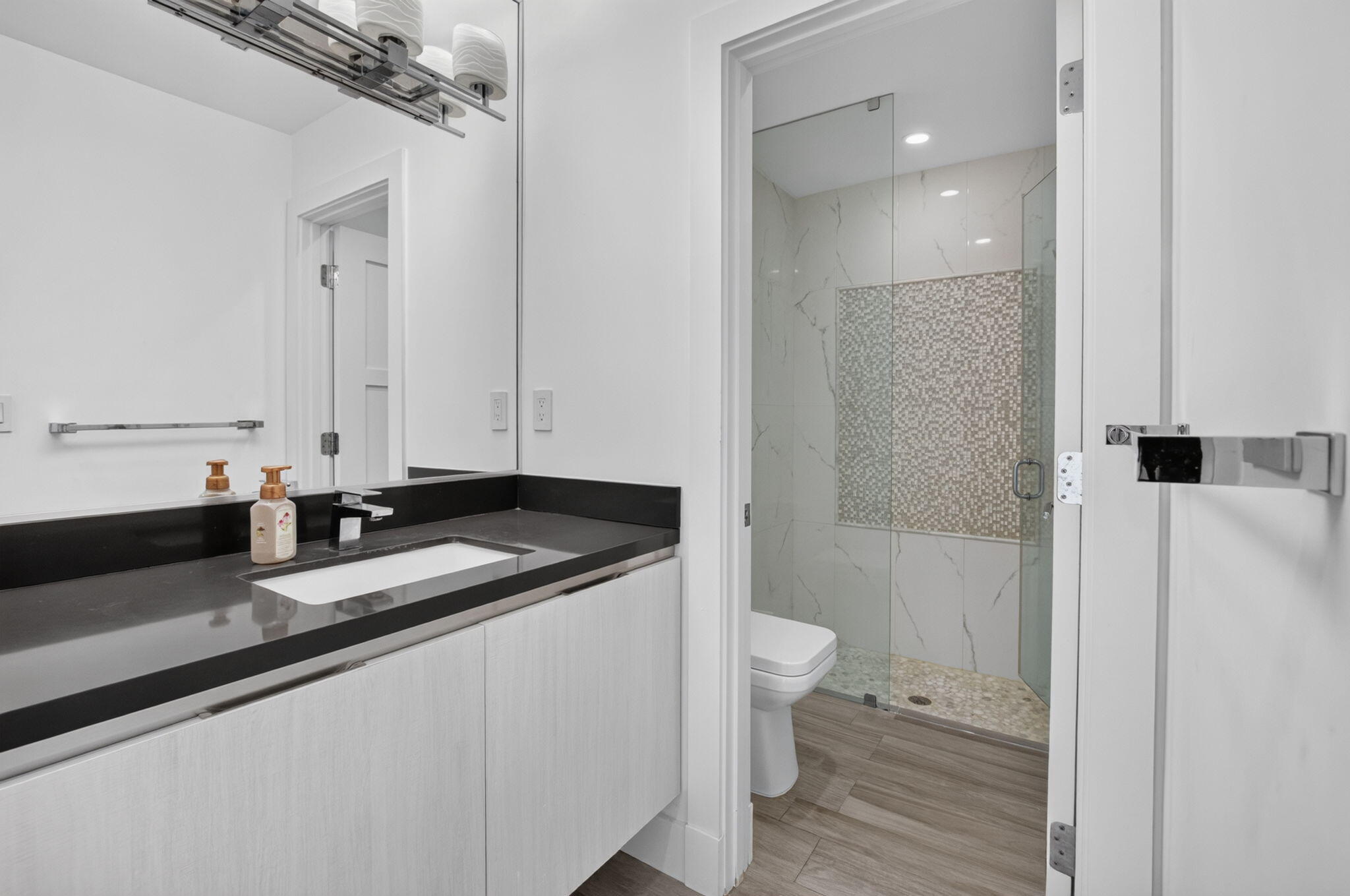 3245 St James Drive Boca Raton, FL 33434 - Photo 40 of 88 38-web-or-mls-DSC_1889
