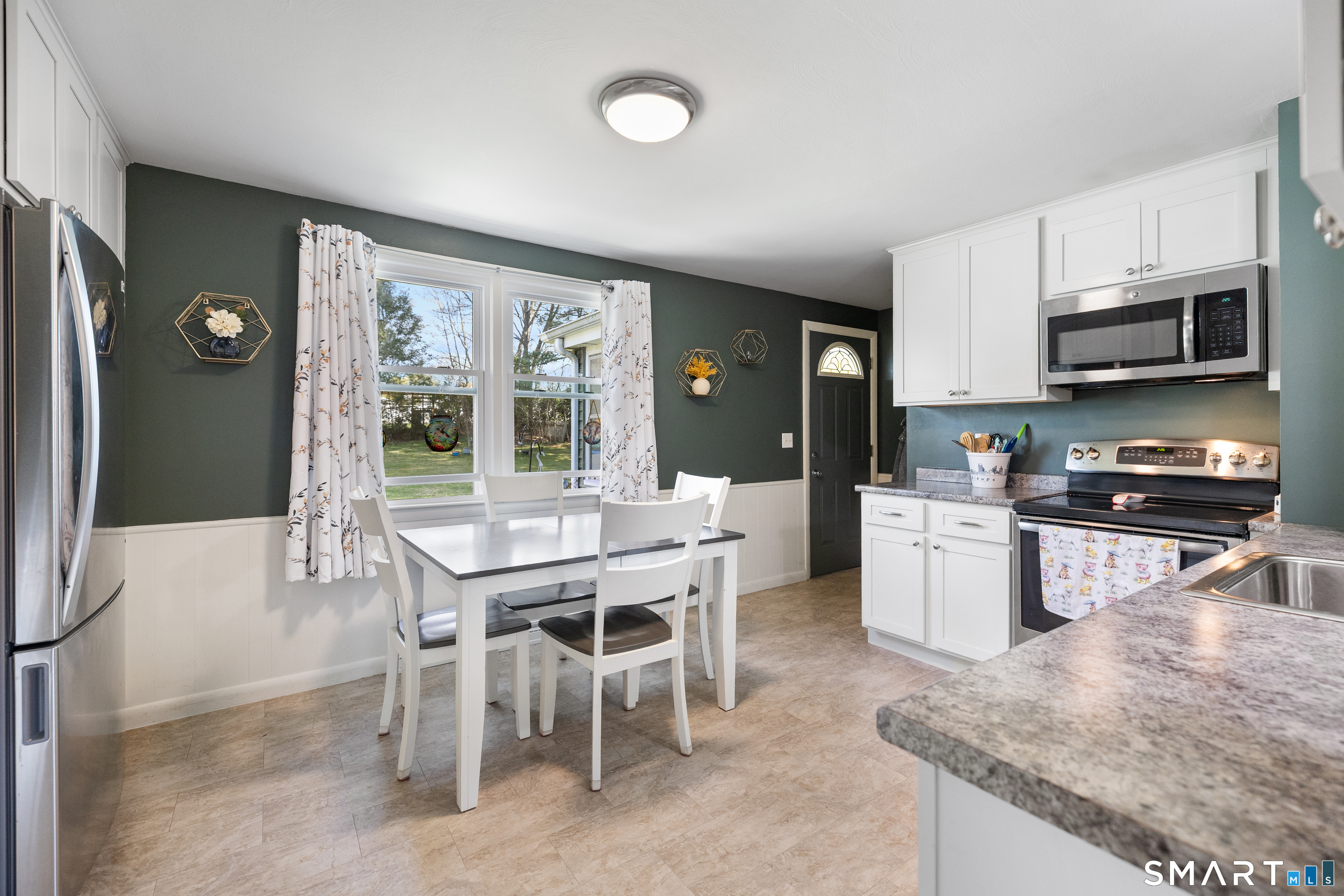110 Smith Street Middletown, CT 06457 - Photo 11 of 29