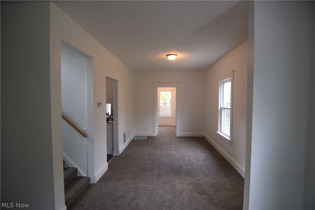 581 Gardendale Avenue Akron, OH 44310 - Photo 9 of 18