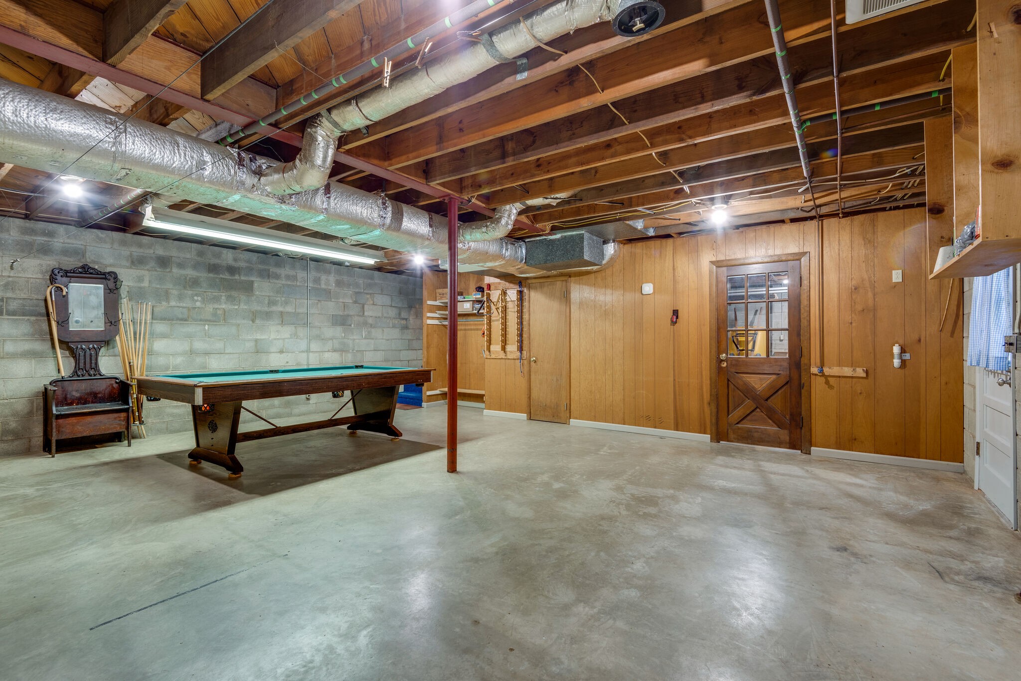 3093 Ivey Point Road Goodlettsville, TN 37072 - Photo 32 of 40 a view of an empty room with a window