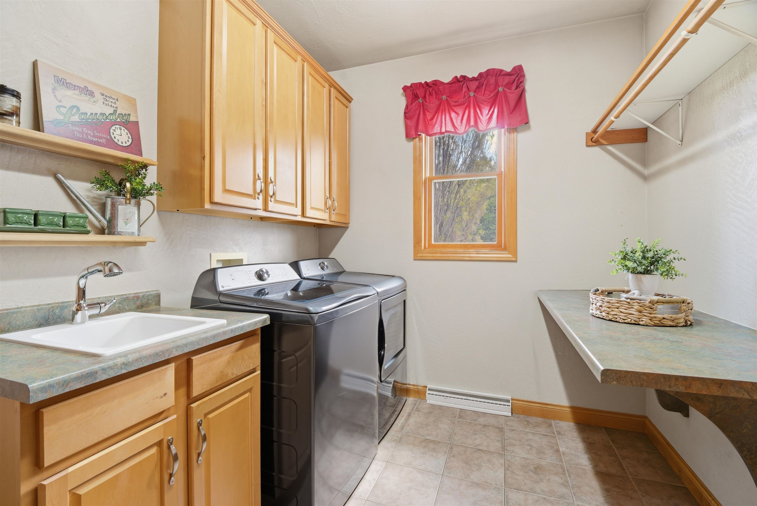 3208 South Solitude Lane Appleton, WI 54915 - Photo 18 of 56