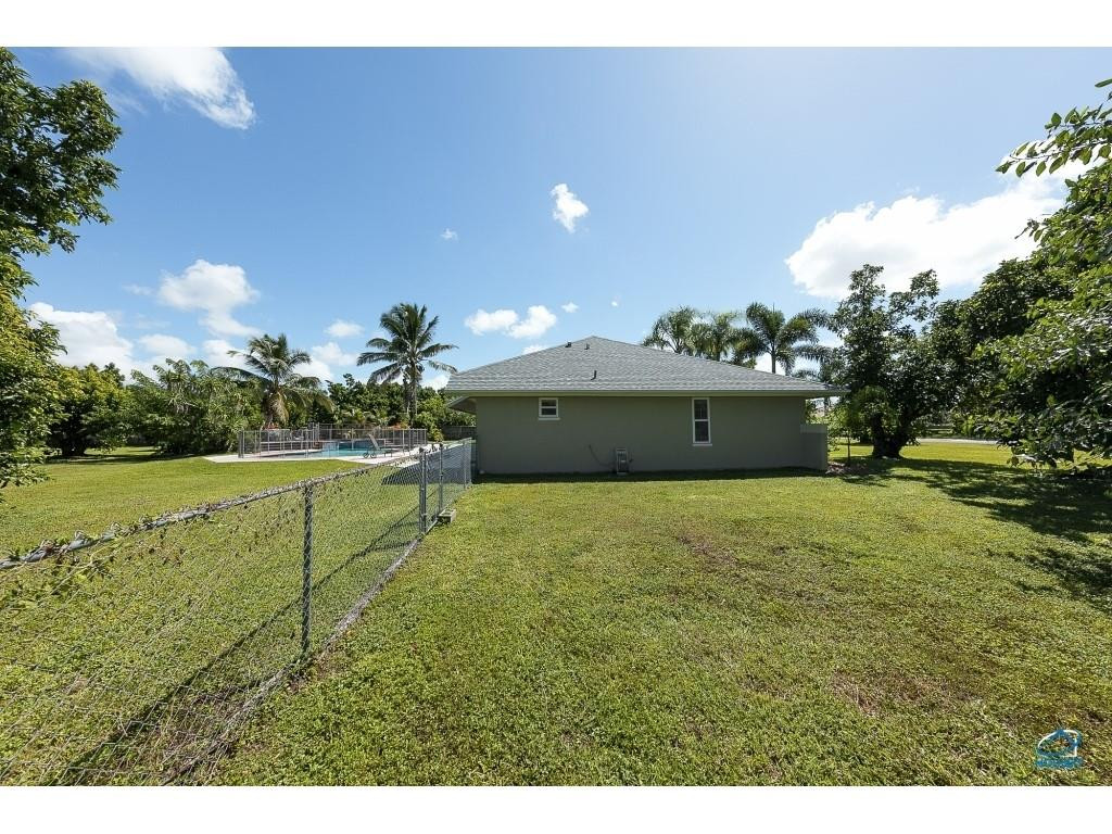 15751 Southwest 252nd Street Homestead, FL 33031 - Photo 8 of 36 Photo 8