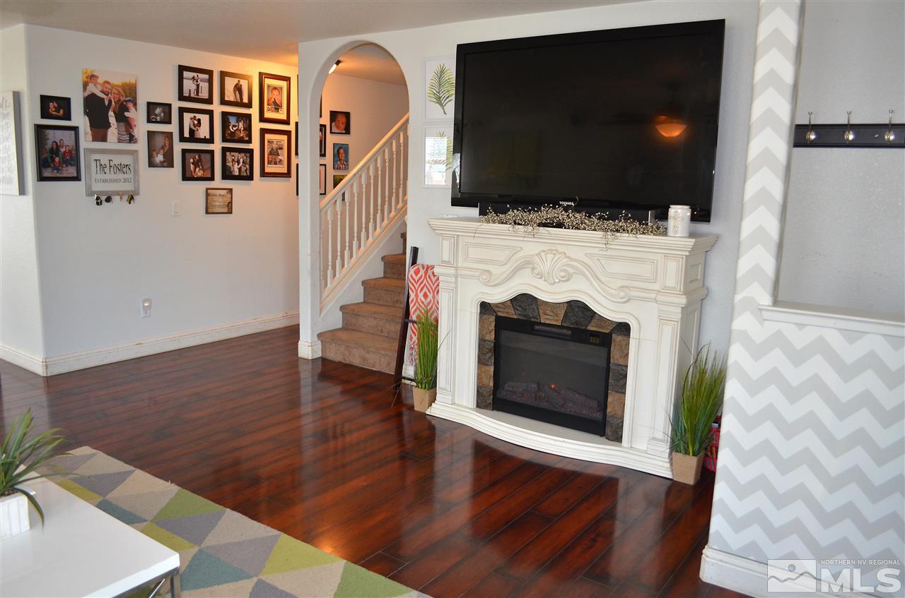 17605 Yearling Court Reno, NV 89508 - Photo 5 of 25 Photo 5