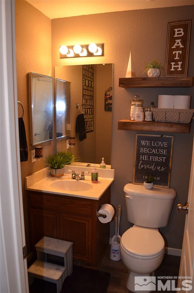 17605 Yearling Court Reno, NV 89508 - Photo 10 of 25 Photo 10