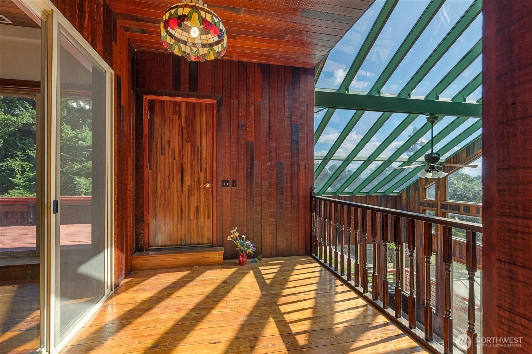 14405 Southwest Pohl Road Vashon, WA 98070 - Photo 32 of 40 Gallery Image 32