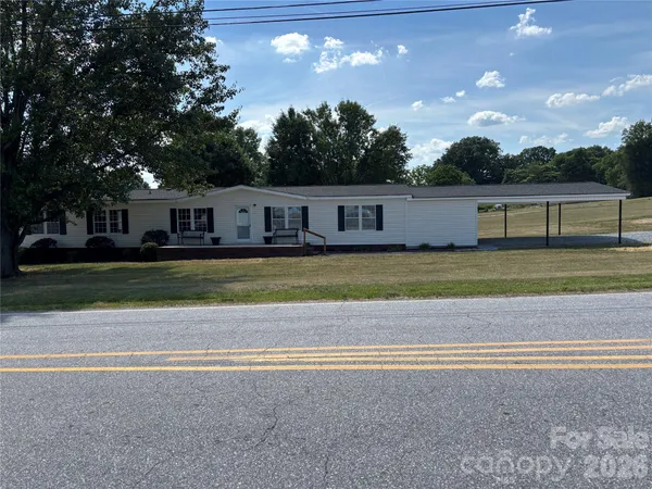 $289,900 | 559 School Drive, Taylorsville, NC 28681