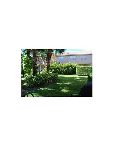 20931 Vía Oleander Boca Raton, FL 33428 - Photo 2 of 15 Exterior Back