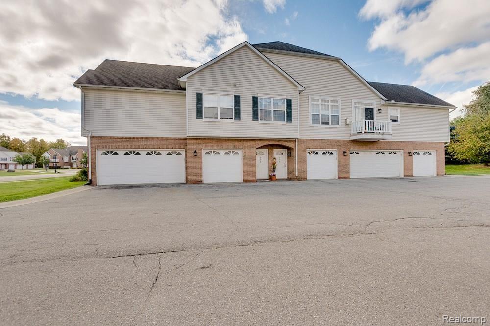 778 Olde English Circle Howell, MI 48855 - Photo 18 of 19