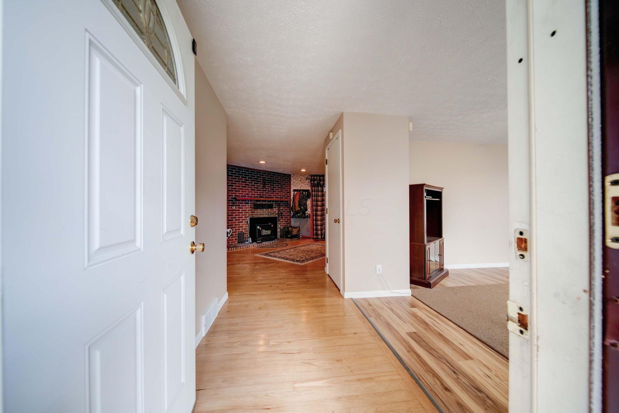 6073 Wickham Road Sycamore, OH 44882 - Photo 12 of 55 17-web-or-mls-DSC06688_89_90