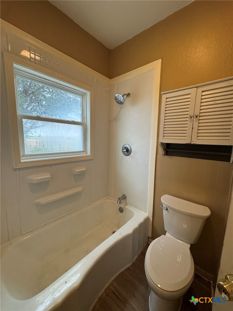 1451 Old Seguin Luling Road Seguin, TX 78155 - Photo 7 of 9