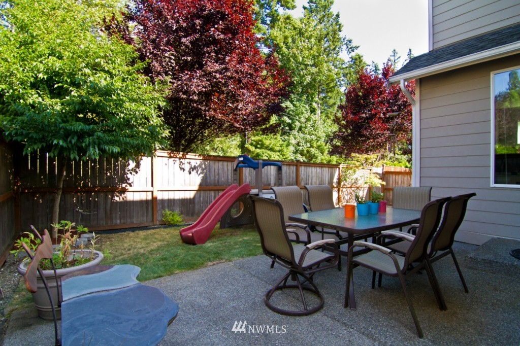 302 Shadow Place Southeast Renton, WA 98059 - Photo 15 of 15