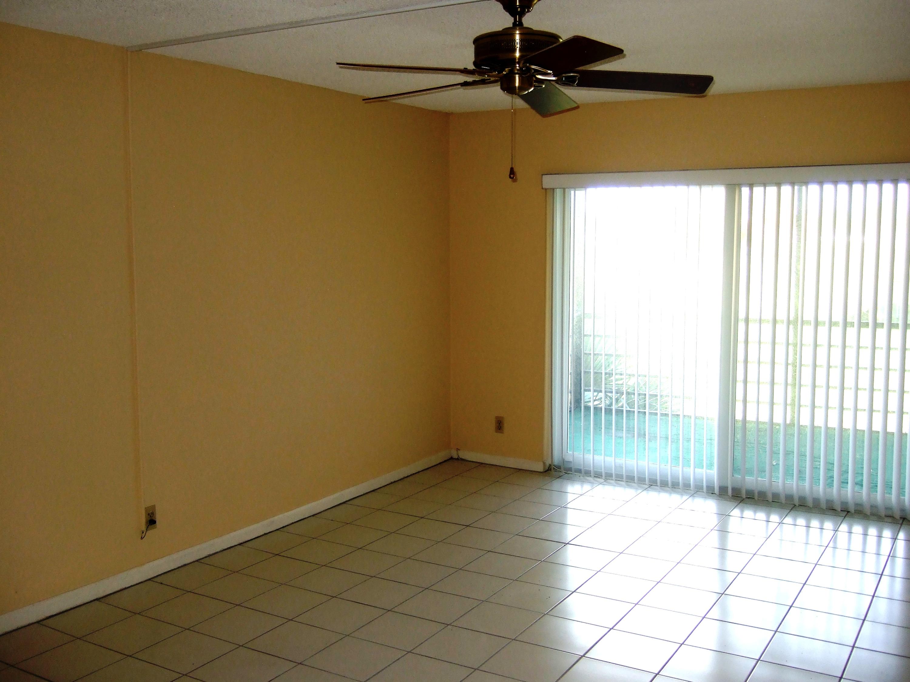 9355 Southwest 8th Street, Unit 211 Boca Raton, FL 33428 - Photo 5 of 13 Family Room