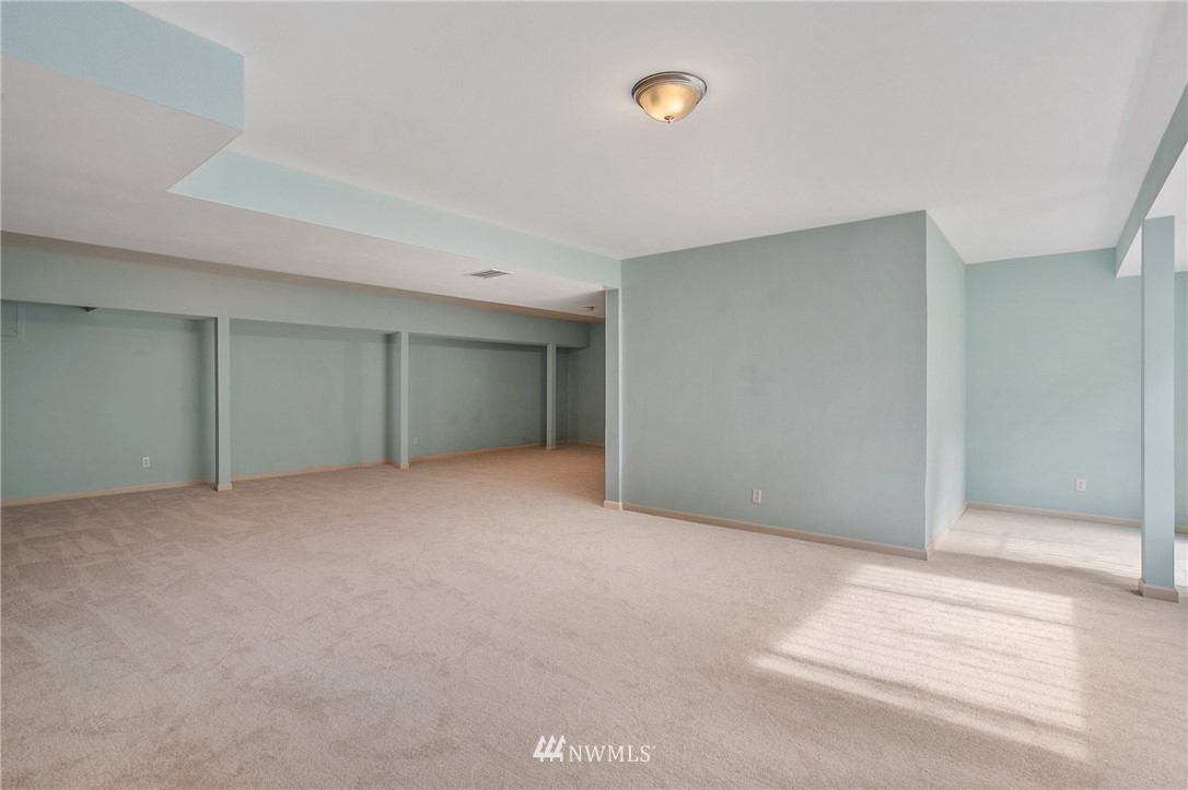 19807 13th Drive Southeast Bothell, WA 98012 - Photo 32 of 40
