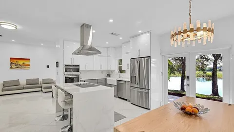 $559,900 | 518 Northwest 130th Way, Pembroke Pines, FL 33028