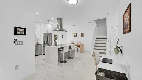 $559,900 | 518 Northwest 130th Way, Pembroke Pines, FL 33028