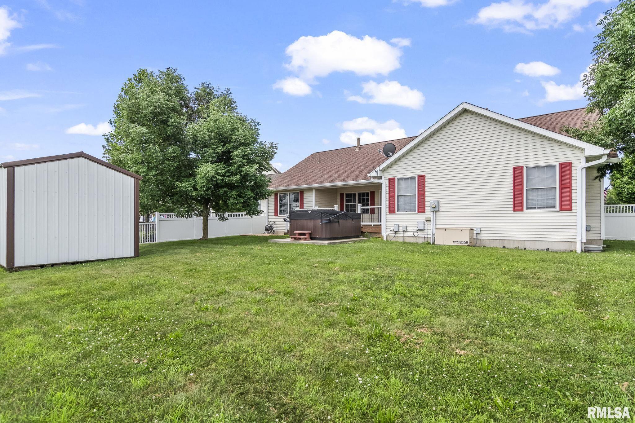 401 Cherry Circle Williamsville, IL 62693 - Photo 35 of 52