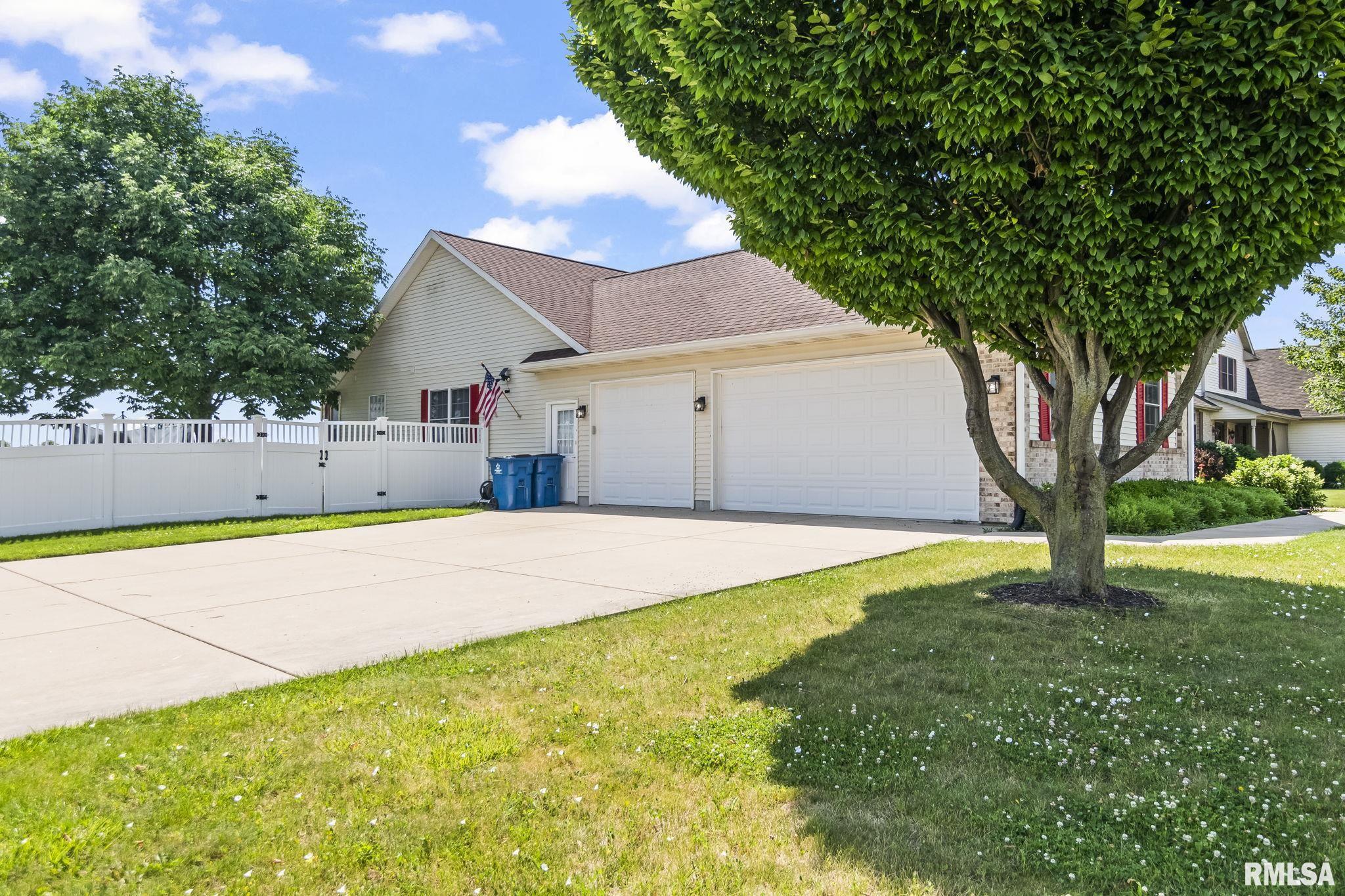 401 Cherry Circle Williamsville, IL 62693 - Photo 37 of 52