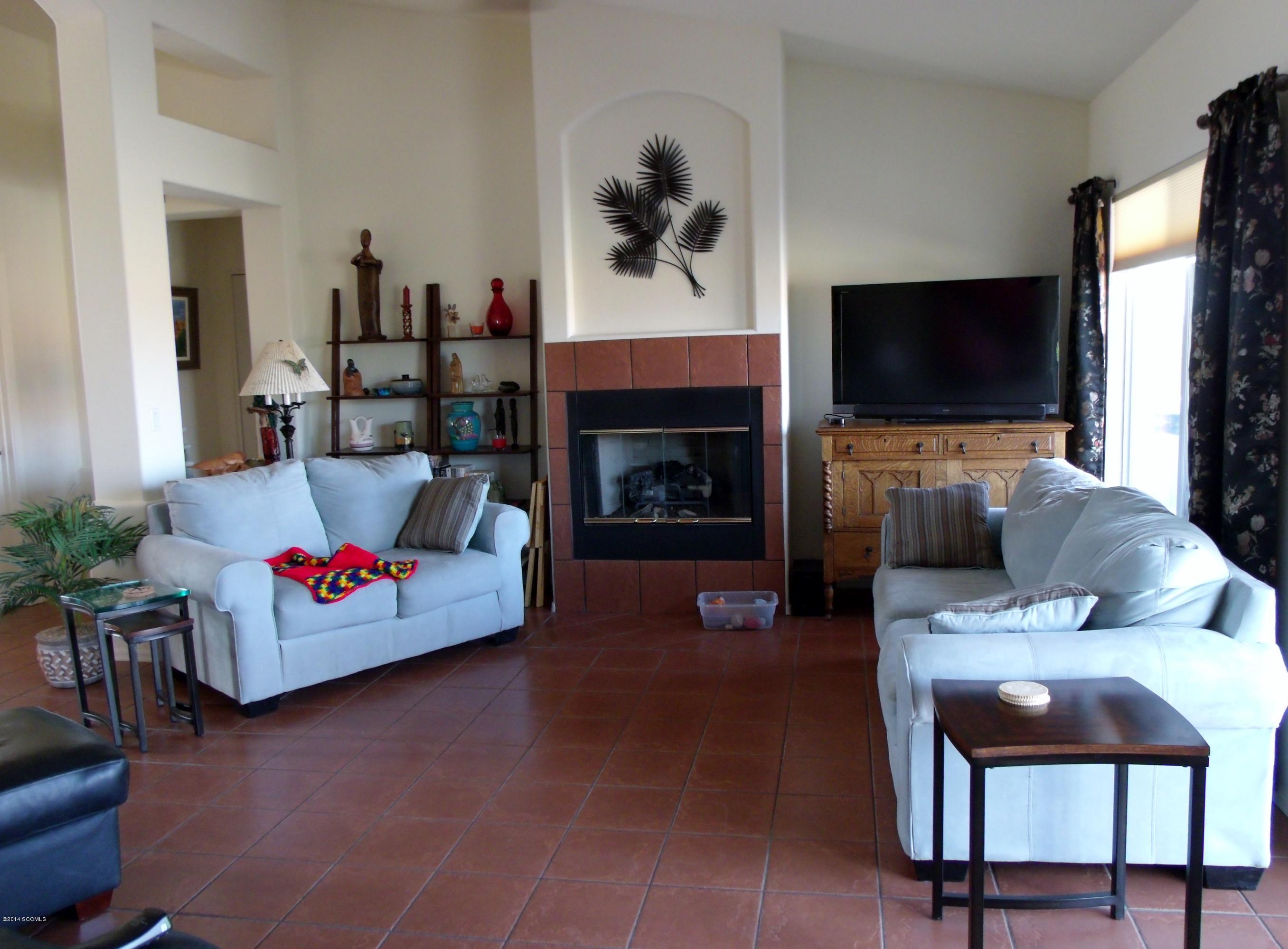 397 Via Capri Rio Rico, AZ 85648 - Photo 3 of 17