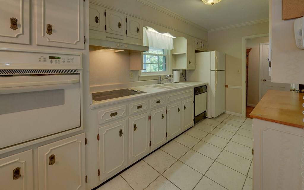 4311 Blue Ridge Drive Blue Ridge, GA 30513 - Photo 15 of 49