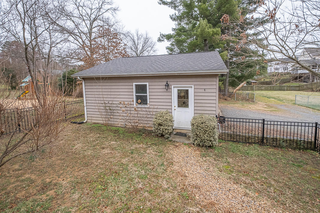 14 Hawthorn Road Salem, VA 24153 - Photo 42 of 42 untitled-43
