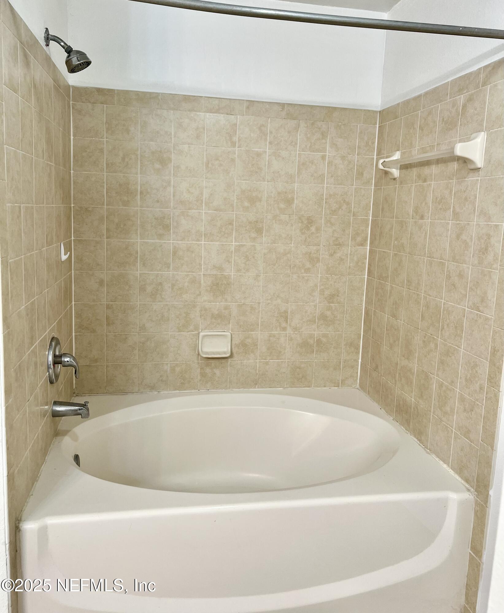 8550 Touchton Road, Unit 922 Jacksonville, FL 32216 - Photo 34 of 41 master bath