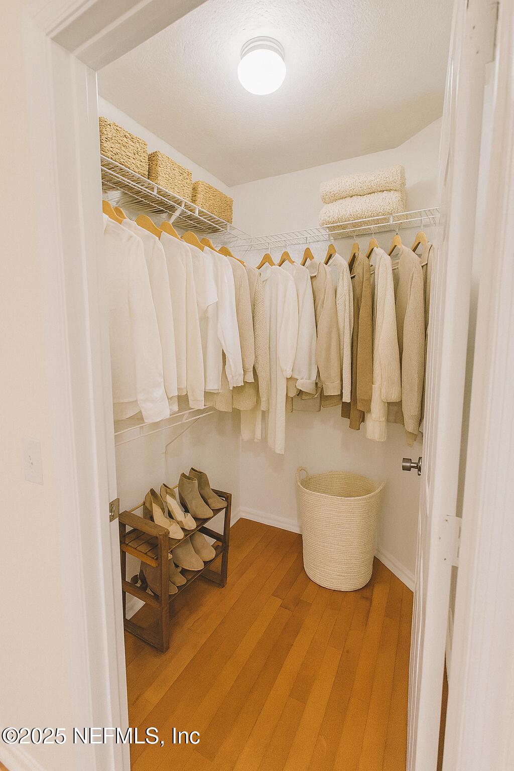 8550 Touchton Road, Unit 922 Jacksonville, FL 32216 - Photo 8 of 41 Huge walk in closeths in every beedroom