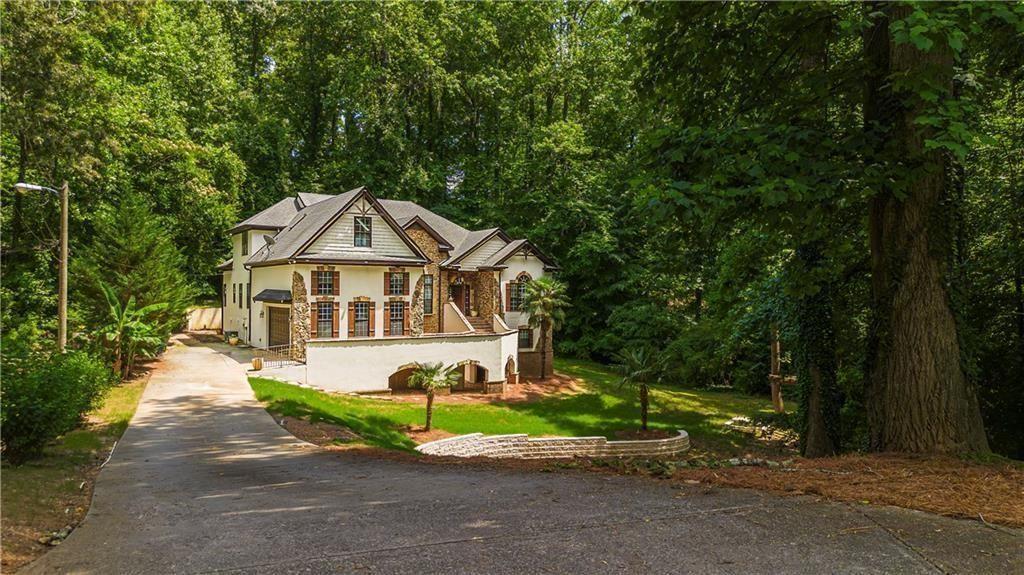 2864 Sandpiper Circle Southwest Atlanta, GA 30311 - Photo 2 of 23