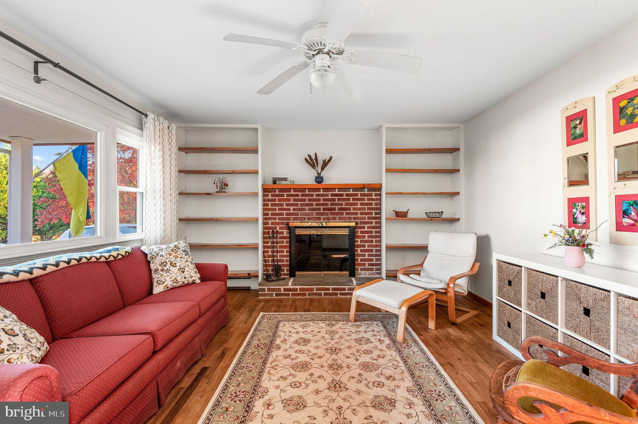 3160 Ash Mill Road Doylestown, PA 18902 - Photo 8 of 37 Living room
